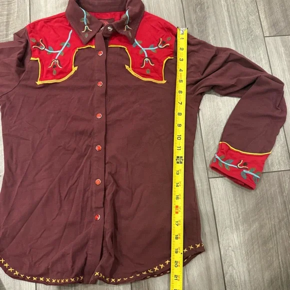 Double D Ranch- Western Embroidered Snap Button Down Top- XS - Picture 11 of 11